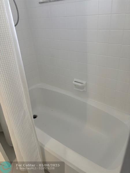 Building Photo - 1811 Sabal Palm Dr