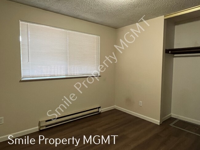 Building Photo - 3819 SE 130th Ave