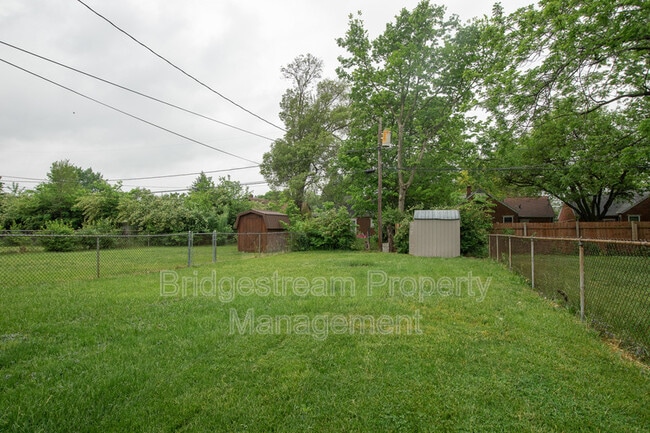 Building Photo - 809 Winston Dr