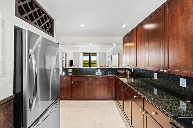 Building Photo - 2400 Deer Creek Country Club Blvd