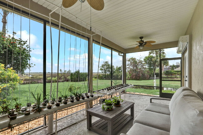 Building Photo - Welcome to your Florida lifestyle! 5 bedro...