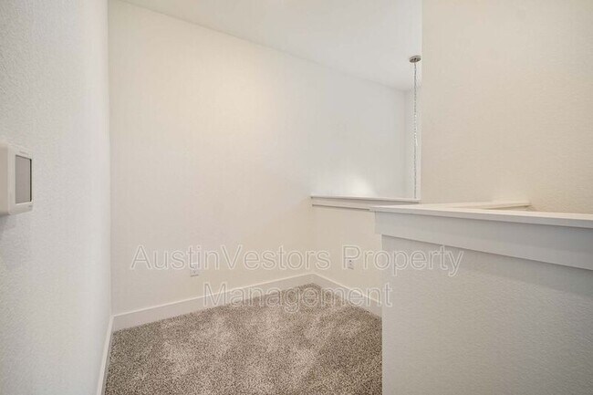 Building Photo - 11202 Gadsen Ln