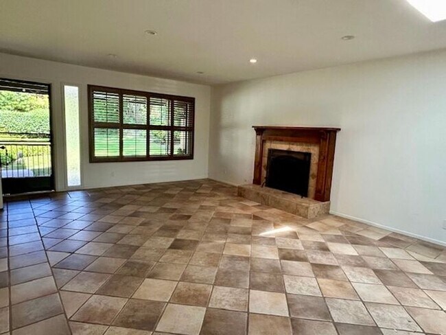 Building Photo - Lovely Two Story Villa Pino Condo - Availa...