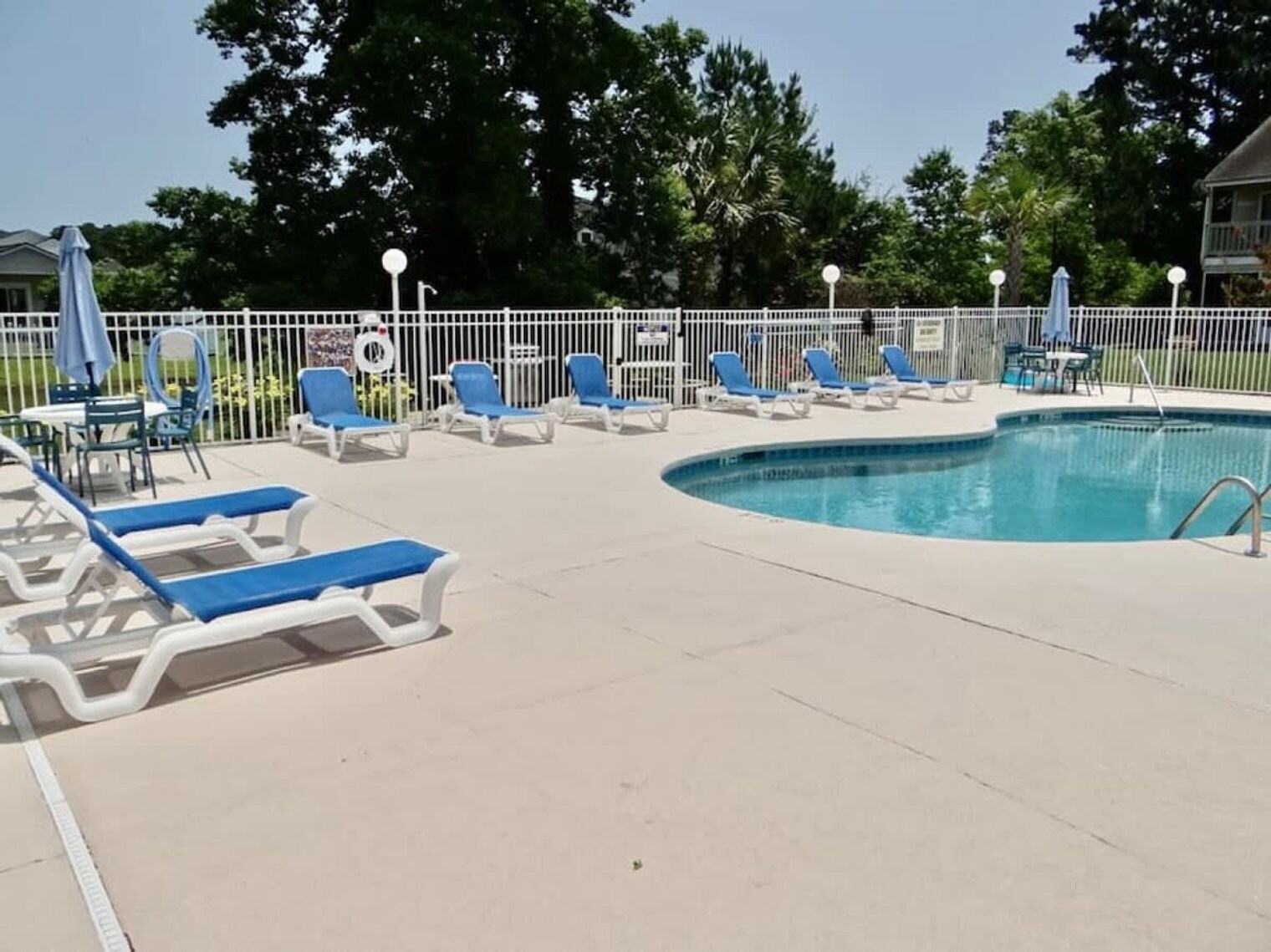 Building Photo - 1920 Bent Grass Dr