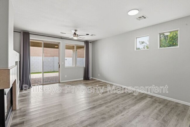 Building Photo - 2047 S Jefferson