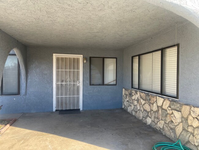 Building Photo - 3BD/1.5BA House - Moreno Valley (92553)