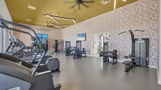 Building Photo - 690 Allora Ave