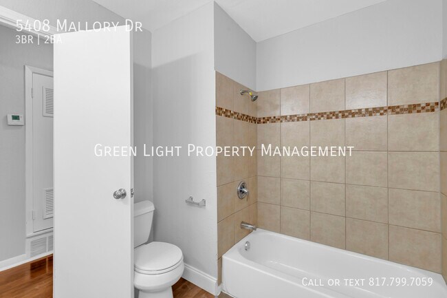 Building Photo - 5408 Mallory Dr