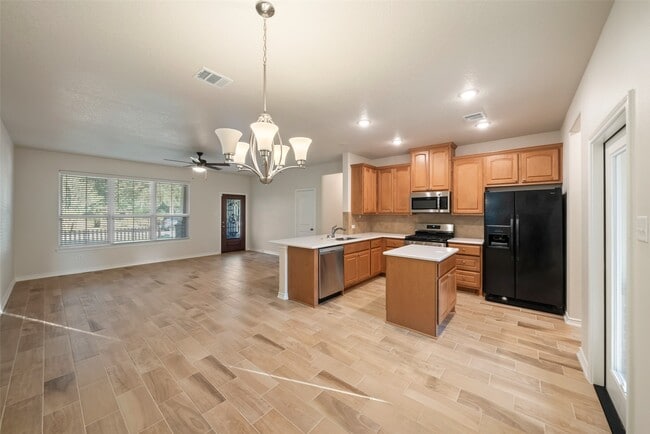 Building Photo - 26307 Pine Canyon Dr