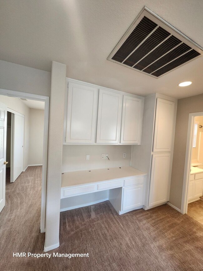 Building Photo - Gorgeous single family home in Chino