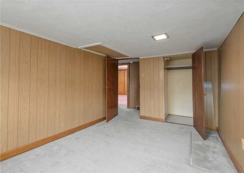 Building Photo - 2555 Cole Rd