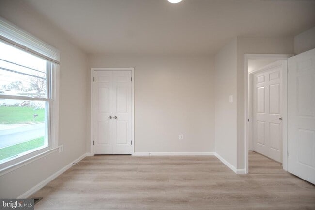 Building Photo - 11209 Caroline Ave