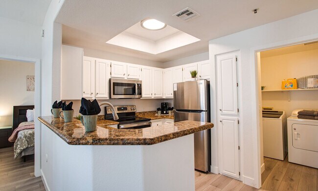 Building Photo - 11375 E Sahuaro Dr