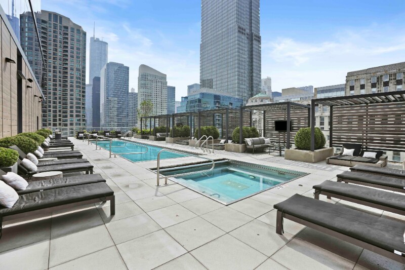 Building Photo - 210 W Hubbard St