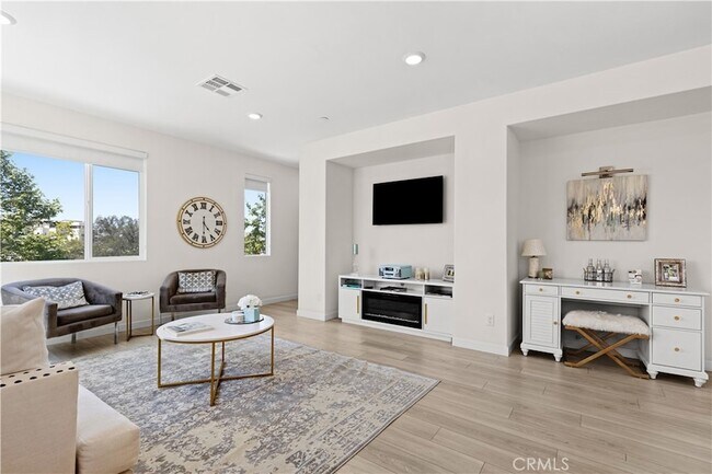 Building Photo - 27553 Sanctuary Ct