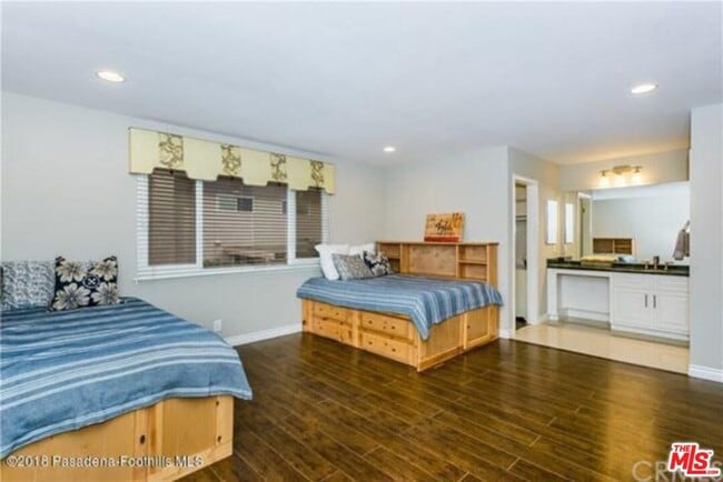 Building Photo - 8187 Havasu Cir