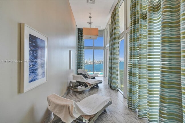 Building Photo - 50 Biscayne Blvd
