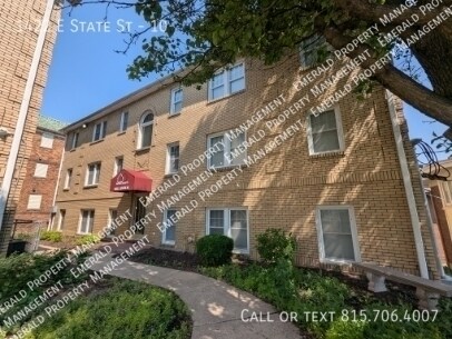 Primary Photo - 1422 E State St