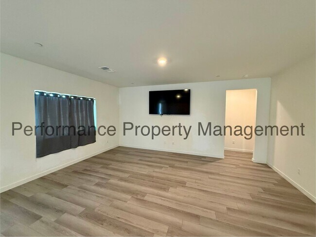 Building Photo - 6500 Rugby Ct