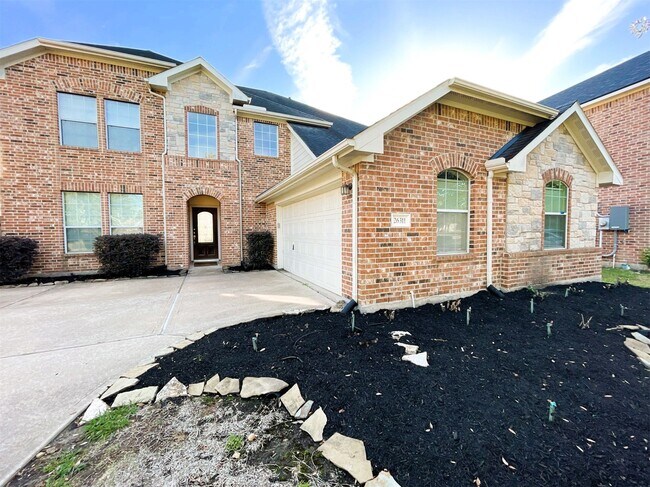 Building Photo - 26311 Meadow Dawn Ln