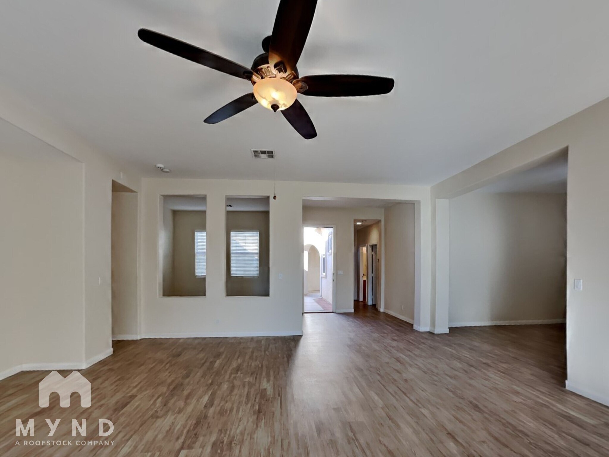 Building Photo - 6524 Greenlet Ave