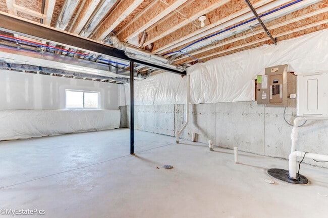 Building Photo - 2780 Riverview Ln