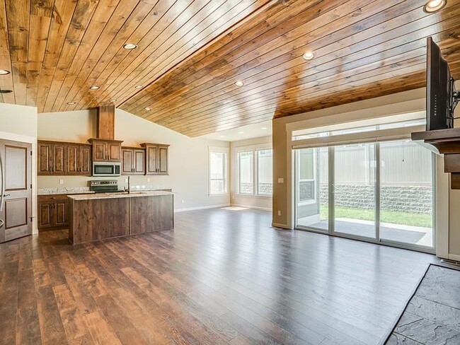 Building Photo - 1722 Brambling Brae Ln