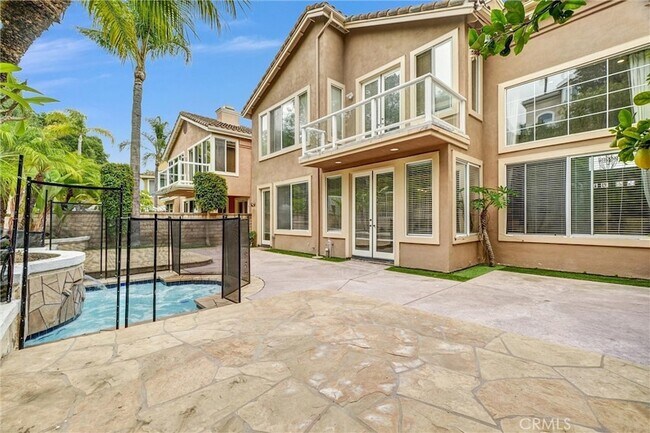 Building Photo - 27131 S Ridge Dr
