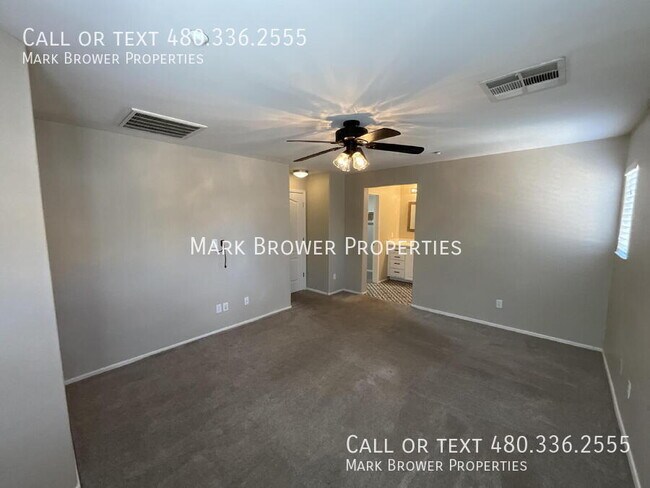 Building Photo - 2751 E Bart St