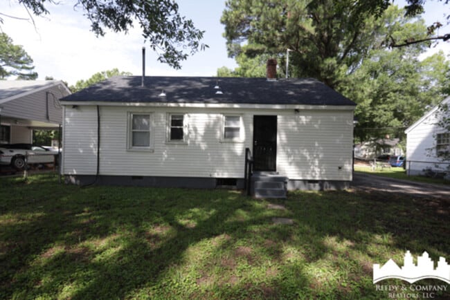 Building Photo - 2968 Tudor St