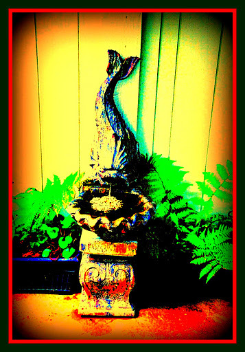 Entry Fountain - 137 4th St