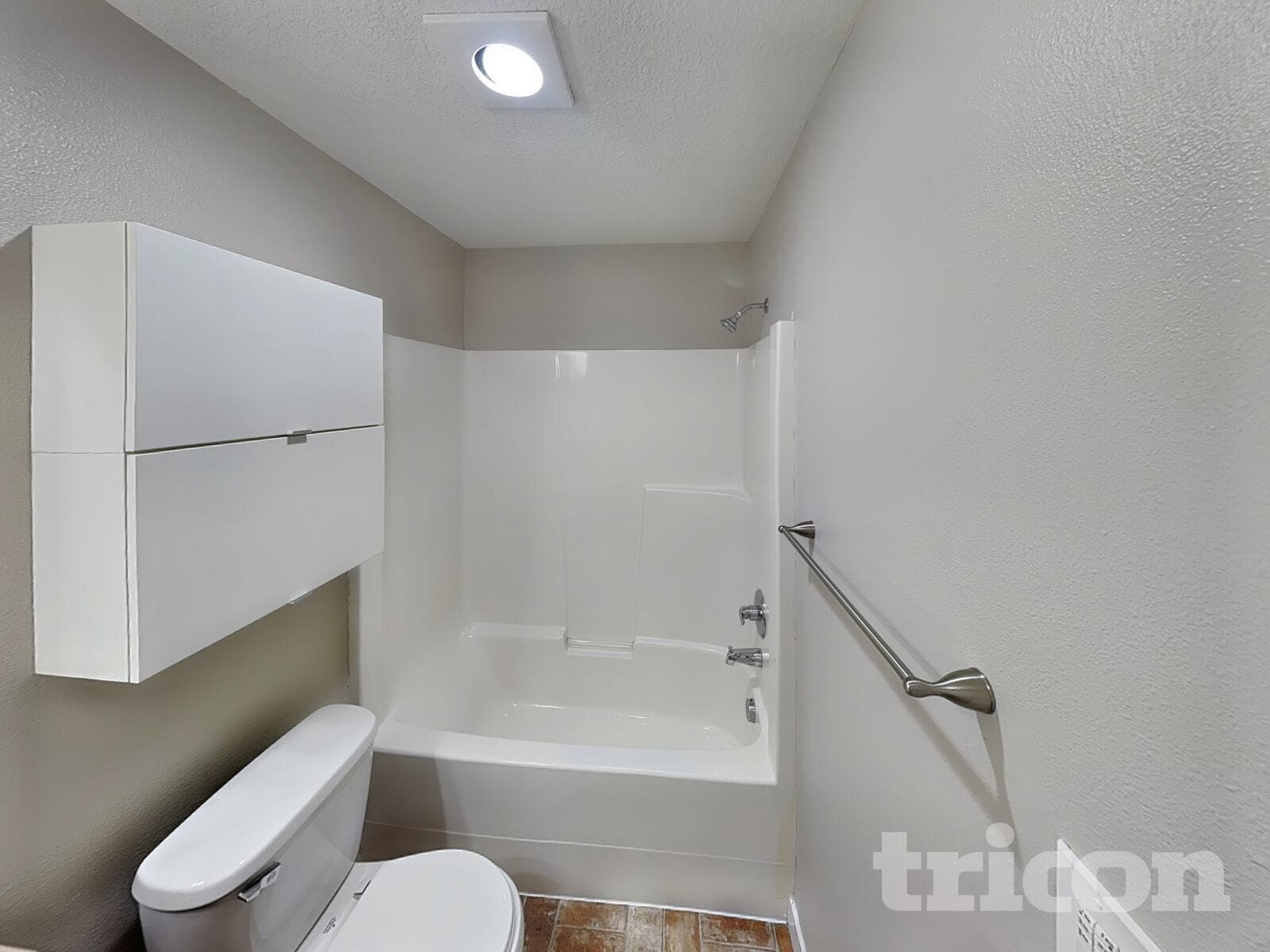 Building Photo - 6500 NE 86th Ave