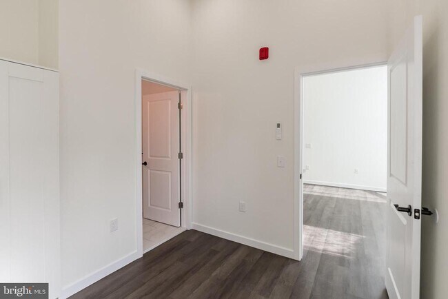 Building Photo - 5303 Chester Ave