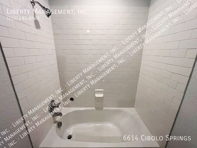 Building Photo - 6614 Cibolo Springs