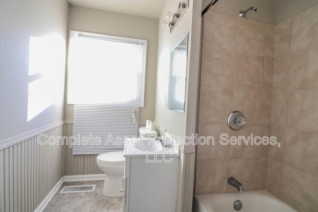 Building Photo - 3315 176th St