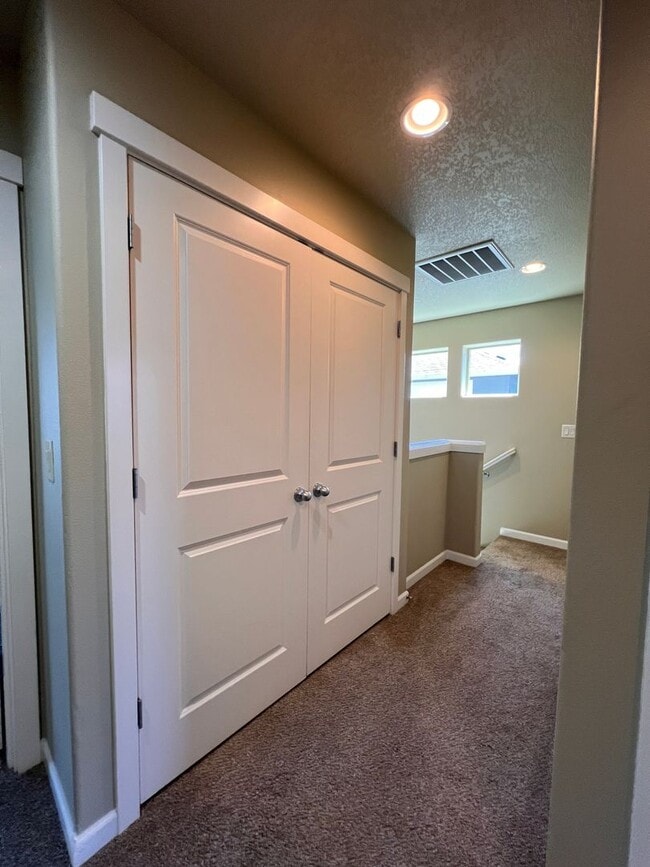 Building Photo - 503 N 41st Pl