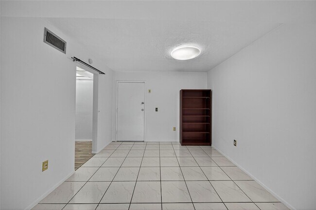 Building Photo - 7300 NW 17th St