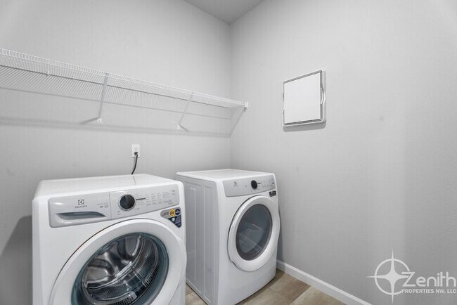 Building Photo - 16318 NE 20th St