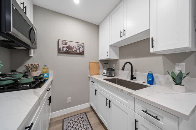 Building Photo - 9827 San Diego St