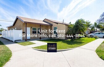 Building Photo - House - 2 Bedrooms / 1 Baths - Norwalk