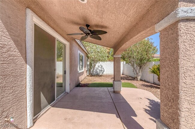 Building Photo - 10132 Crest Brook Pl