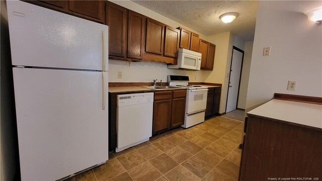 Building Photo - 700 N Roberts Ave