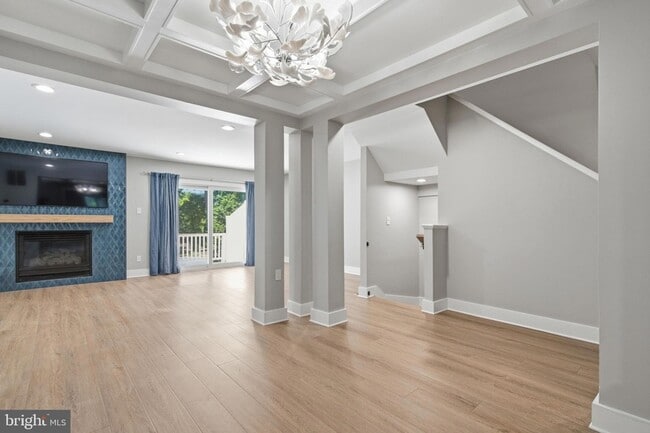 Building Photo - 12087 Edgemere Cir