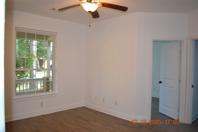 Building Photo - 6242 Piedra Negras Ct