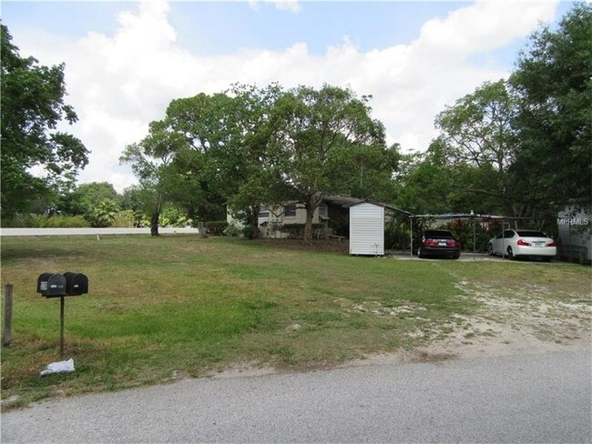 Building Photo - Duplex