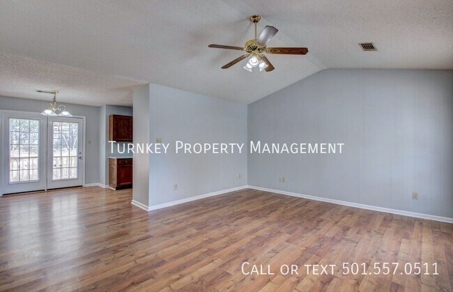 Building Photo - 1424 Mesquite Dr