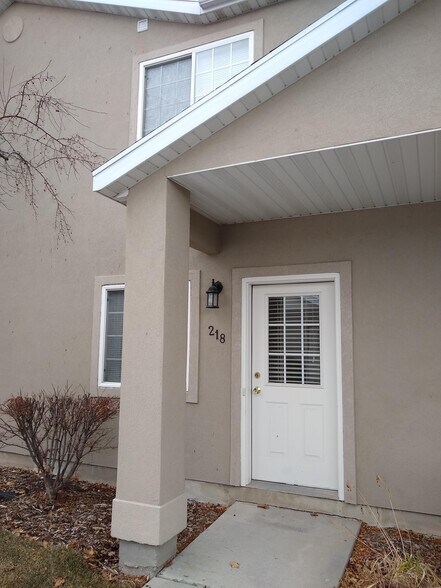 Primary Photo - 218 Stirling Pl
