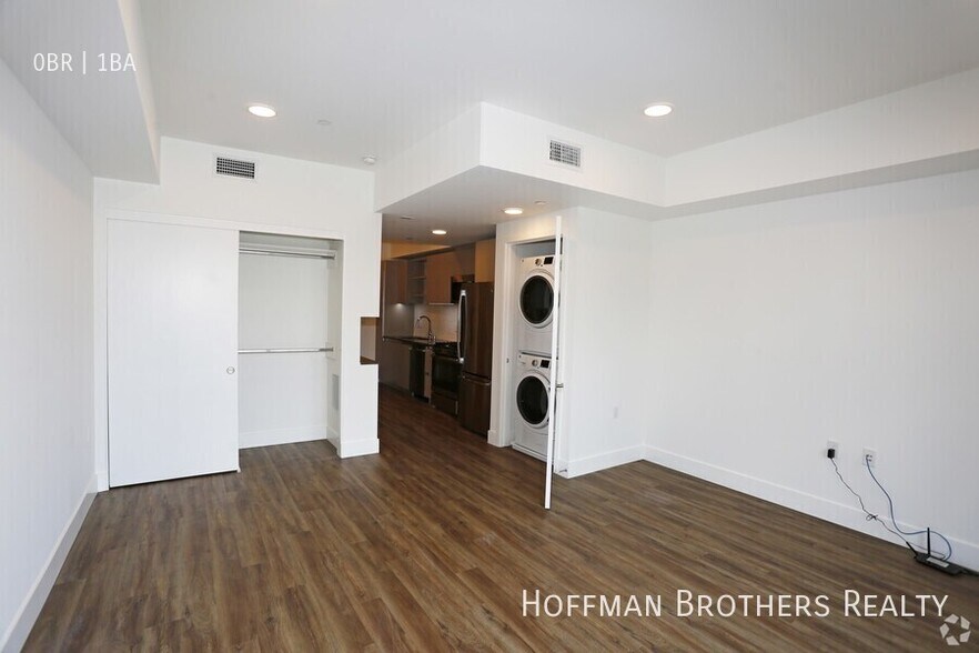 Building Photo - 455 S Kenmore Ave