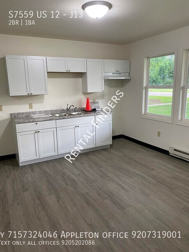 Primary Photo - S7559 US-12