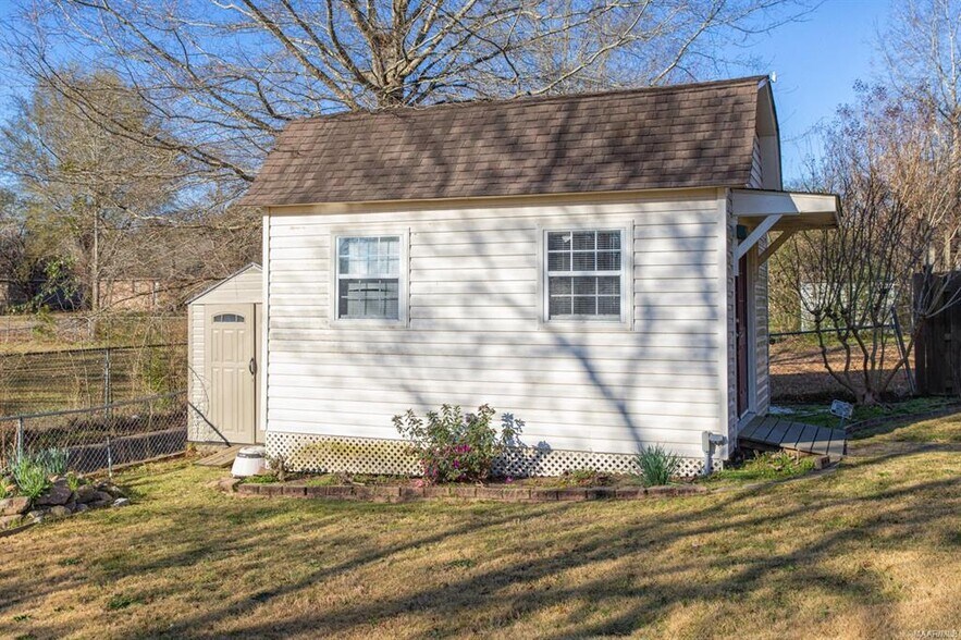 Building Photo - 6308 Tioga Rd